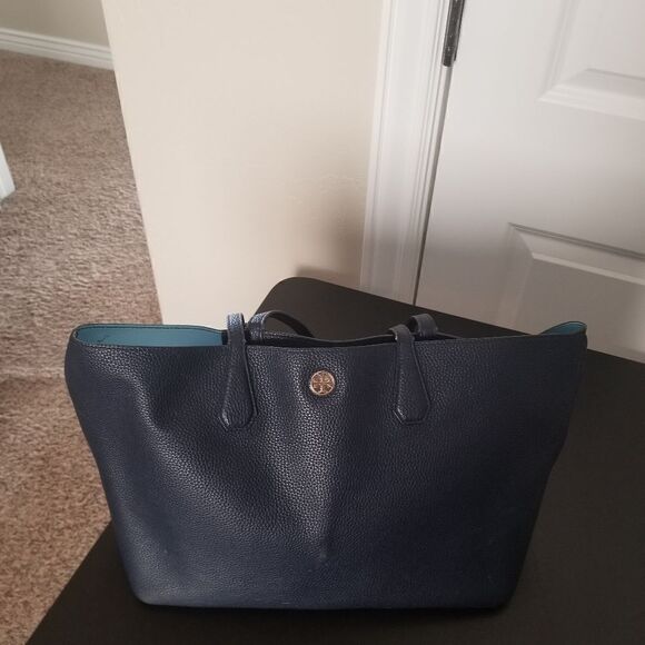 Tory Burch Large Leather Tote - Picture 11 of 13